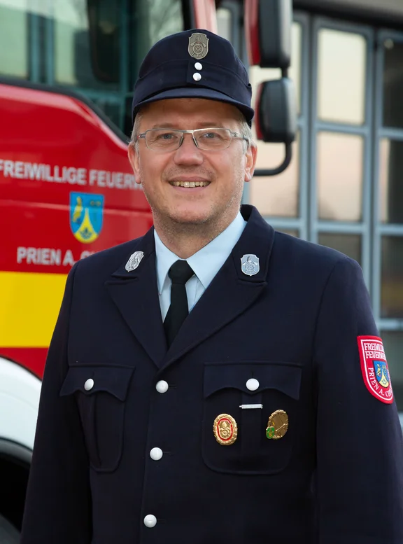 210424 Vorstandschaft FW Prien- Bodo Sagebiel 1 Vorstand_MGL2699.jpg